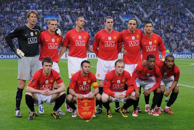 Ronaldo e Berbatov no onze do United em abril de 2009