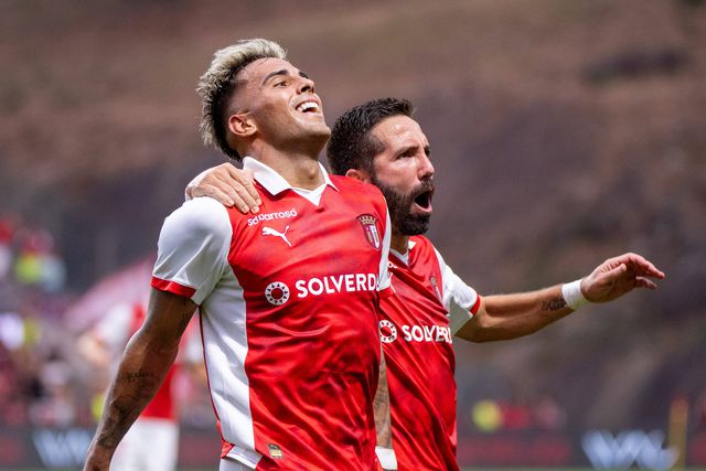 SC Braga vence Cluj e está no playoff da Liga Europa