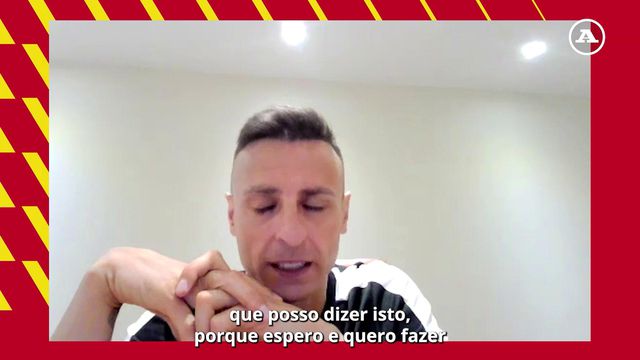 «Não vai ser fácil para o United a menos que surpreendam e comecem a ‘destruir’ os adversários»