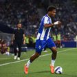 FC Porto: dossiês Namaso e Grujic em aceleração