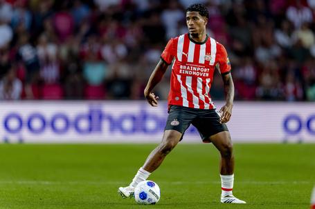 Flamingo, central do PSV
