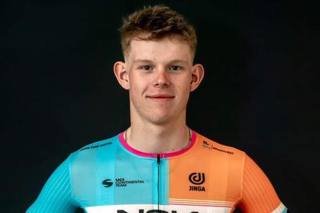 Finlay Tarling, de 19 anos, morreu durante a oitava etapa da Volta a Portugal 2026 (foto NSN)