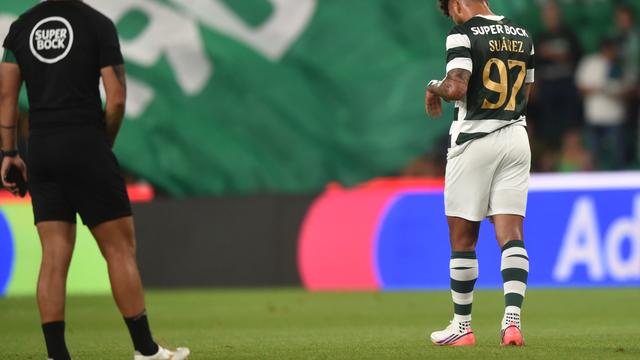 Apesar da vitória do Sporting, Luis Suárez acabou o jogo com o V. Guimarães cabisbaixo, num jogo em que foi assobiado pelos adeptos do Sporting em Alvalade - Foto: Miguel Nunes