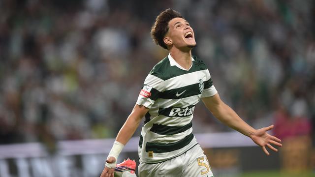 Flávio Gonçalves festeja golo marcado no jogo entre o Sporting e o V. Guimarães - Foto: Miguel Nunes