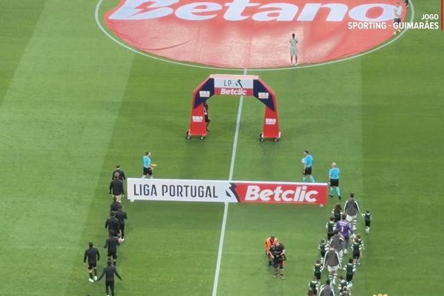 Sporting-V. Guimarães: entrada das equipas