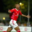 Luisão estreou-se pelo Benfica há 20 anos