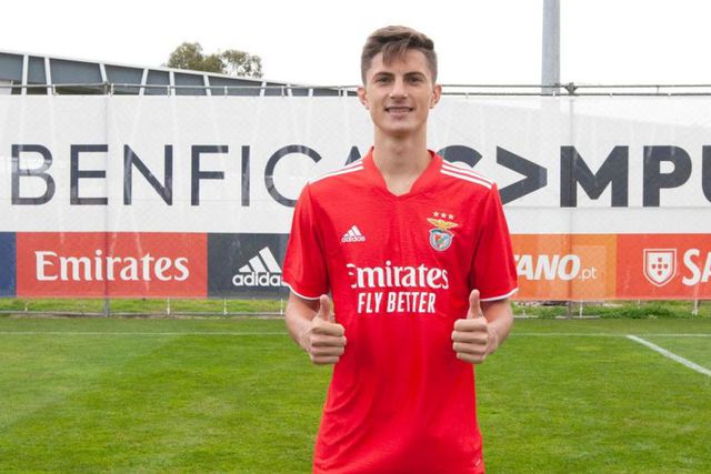 Mercado: Coritiba interessado em central do Benfica