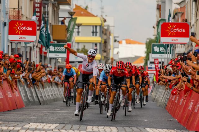 Russa Valgonen conquista amarela na Volta a Portugal feminina