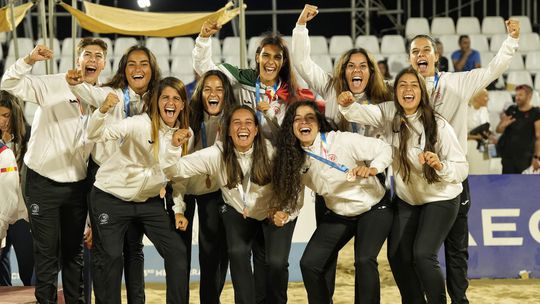 Bronze no andebol de Praia