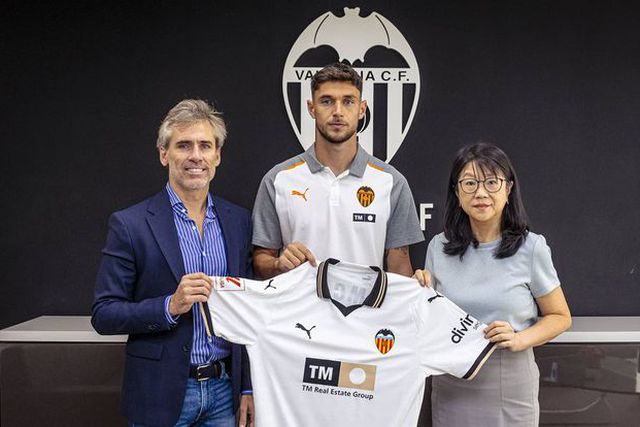 «Primeiros seis meses no Benfica foram bons, depois tive Covid-19, estalou a guerra...»