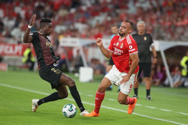 O dado estatístico que 'põe' Arthur Cabral no onze do Benfica em Vizela