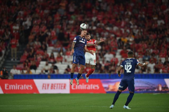 Benfica-Santa Clara: Lage estreia-se com vitória e reviravolta