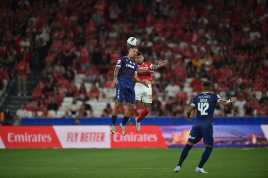 Benfica-Santa Clara: Lage estreia-se com vitória e reviravolta