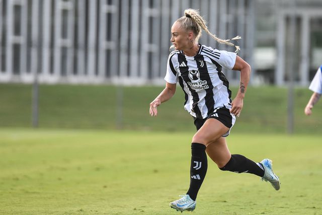 «Faço o mesmo trabalho que o meu namorado e ele ganha 100 mil vezes mais»