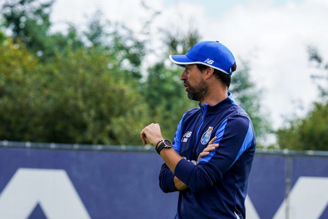 Vítor Bruno: «100 dias como treinador? São cinco jogos como principal...»