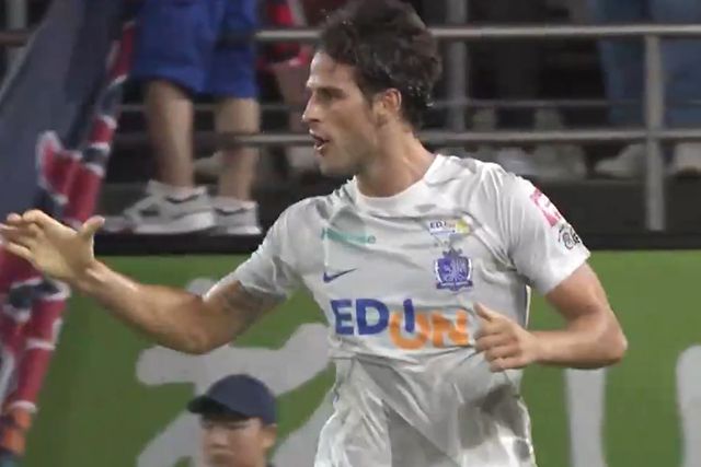 Gonçalo Paciência estreia-se com golo no campeonato japonês