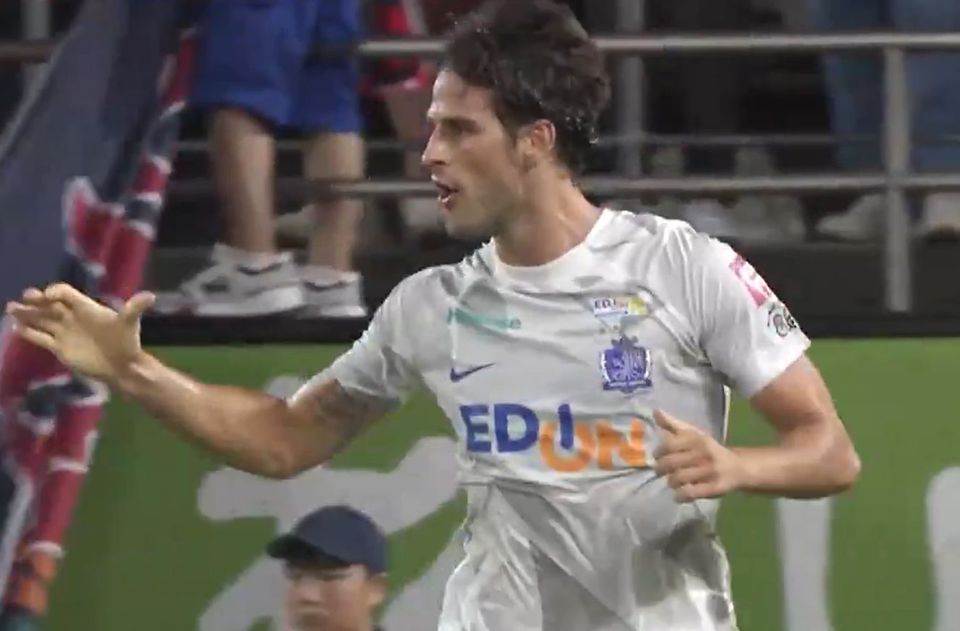 Gonçalo Paciência estreia-se com golo no campeonato japonês