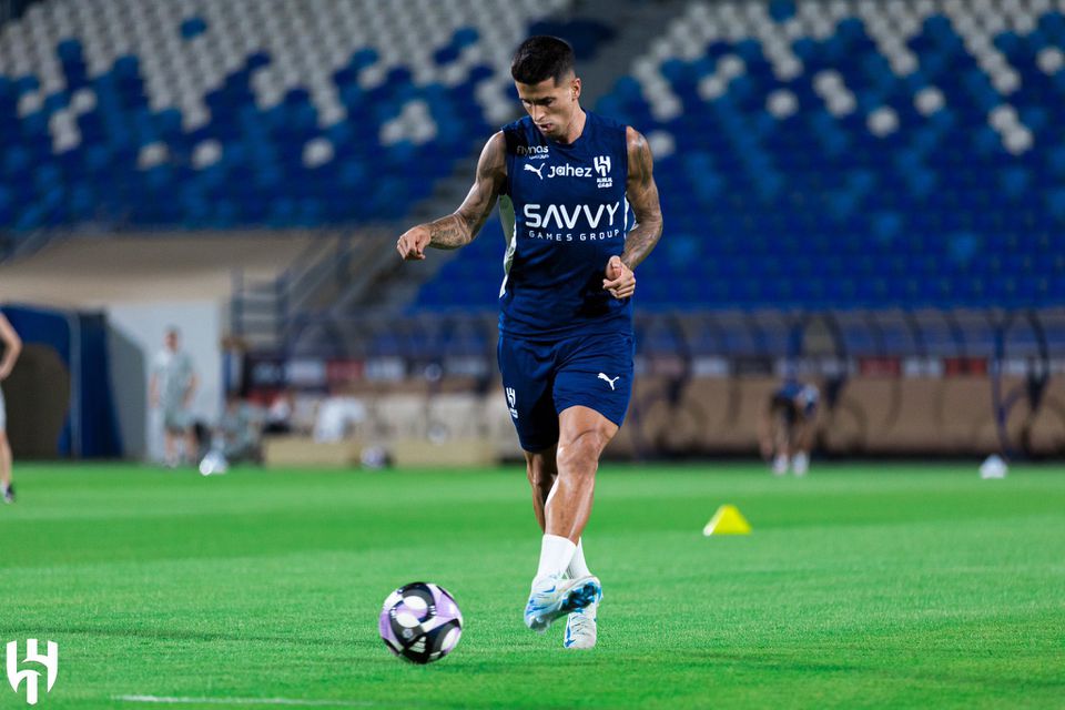 Al Hilal: Cancelo e Marcos Leonardo convocados por Jorge Jesus