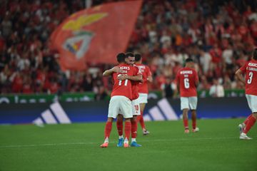 Não há Félix, caça-se com Kokçu e Rollheiser (crónica)