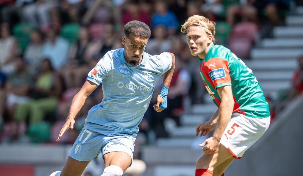 Miguel Tavares e Alexandre Guedes estiveram em destaque neste jogo da 5.ª jornada entre Marítimo e Vizela