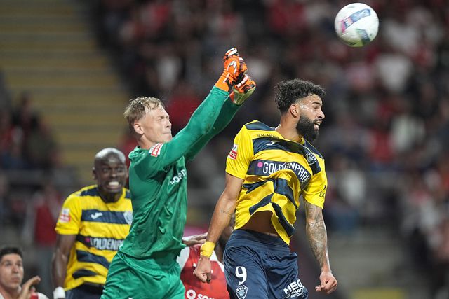 Vitória dos galos despertou forte contestação na Pedreira (crónica)