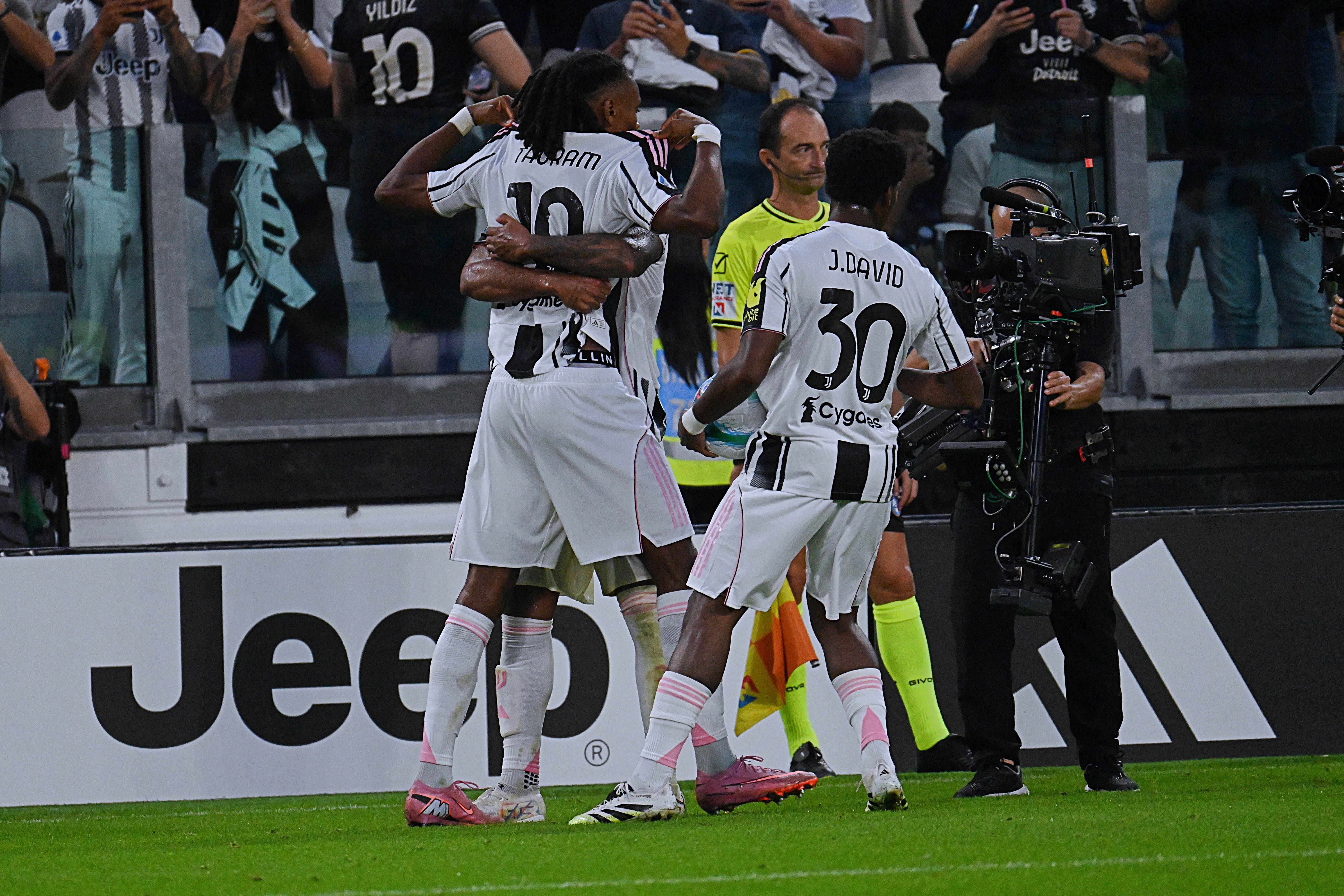 Khephren Thuram com festejo efusivo