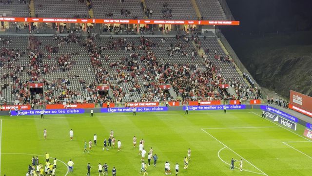 Assobios e lenços brancos na Pedreira após derrota do SC Braga