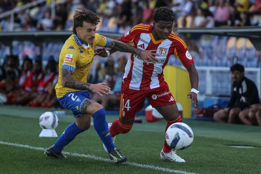 Perea brilha no Mundial, Aves treme!