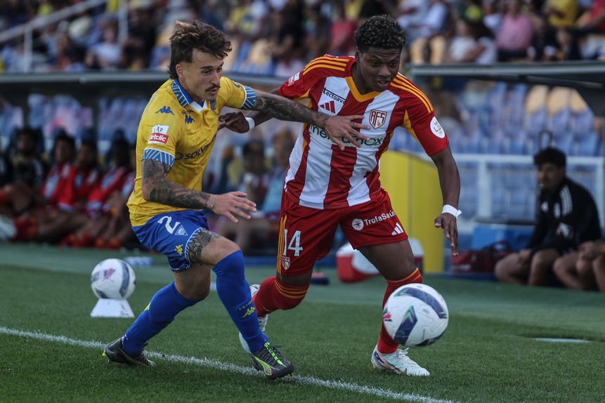 Óscar Perea foi um de quatro jogadores que se estrearam pelo Aves SAD na Amoreira - Foto: Miguel Lopes/LUSA