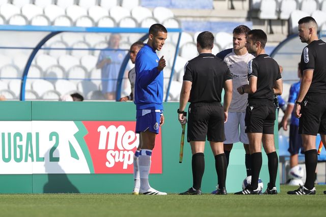 Liga 2: FC Porto B-UD Leiria sofre atraso de 15 minutos