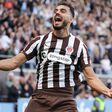 Bundesliga: invencível St. Pauli sobe aos lugares de acesso à Champions League