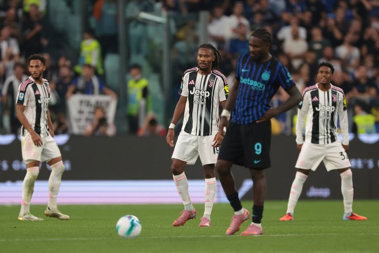Khephren e Marcus Thuram no encontro entre Juventus e Inter