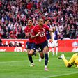 Mbappé resolve aos 90+8 e coloca Lille no topo da Ligue 1 (à condição)