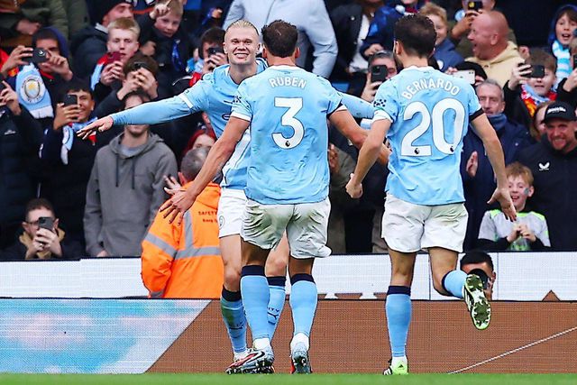 Manchester City superior vence o dérbi e afunda Ruben Amorim