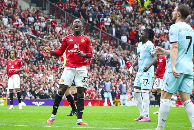 Amorim explica porque não falou com Kobbie Mainoo durante o mercado