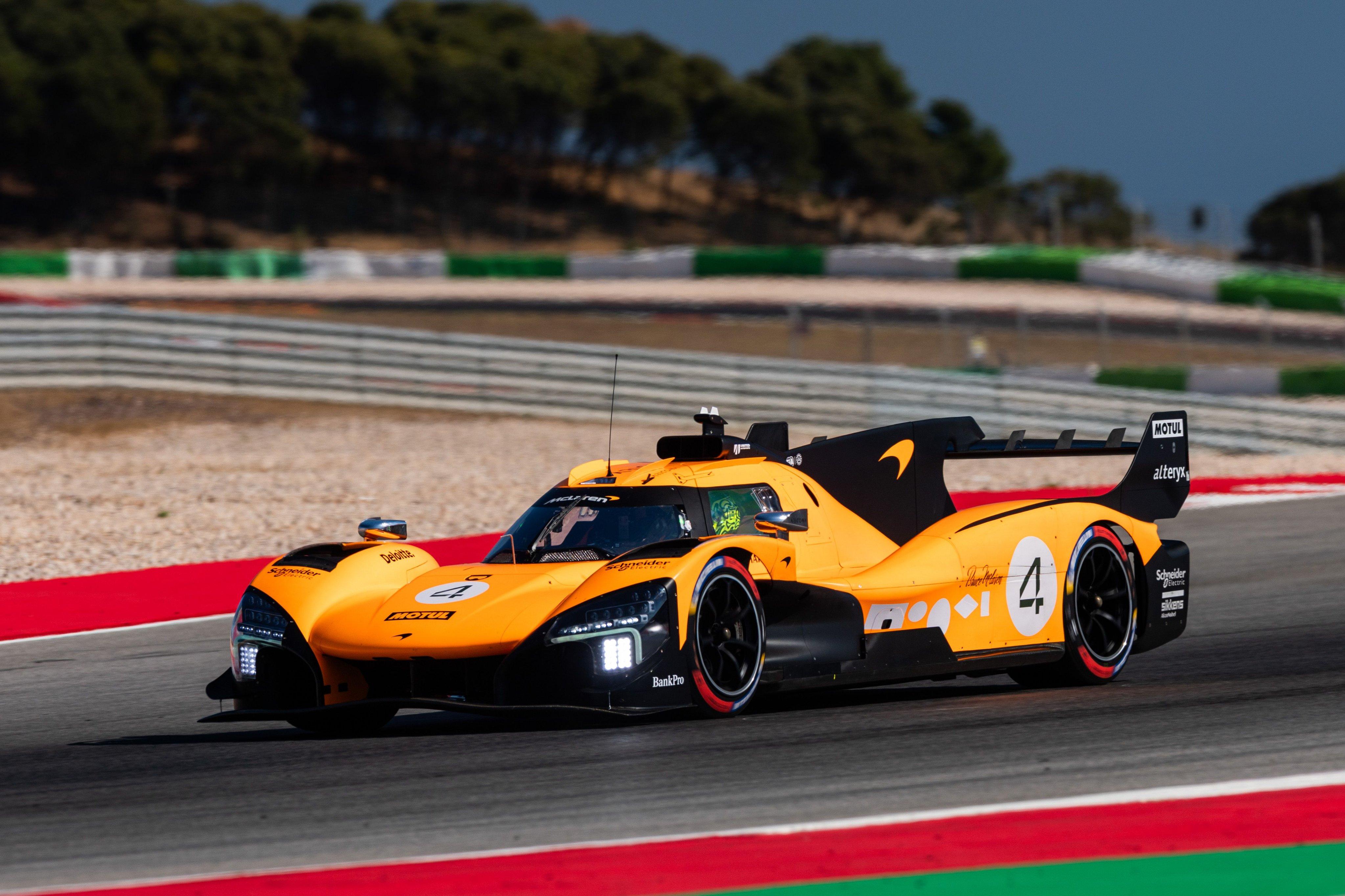 Lando Norris ao  volante do McLaren MCL-HY em Portimão (foto D.R.)