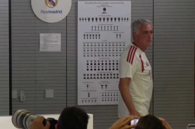Mourinho deixa recado: «Nenhuma pergunta sobre os penáltis?...»