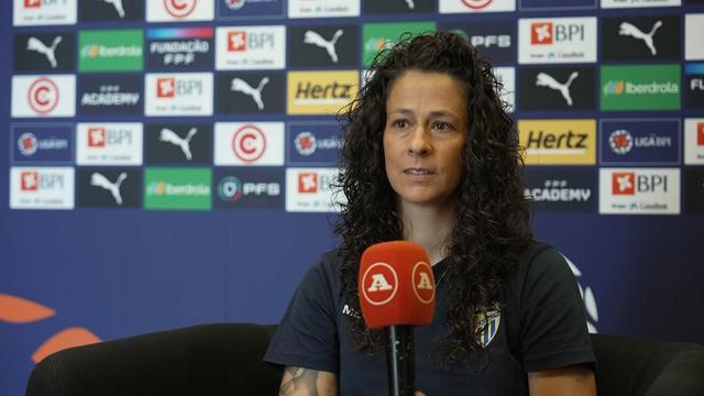 «A competência nunca se deve medir pelo género», diz a única treinadora da Liga BPI