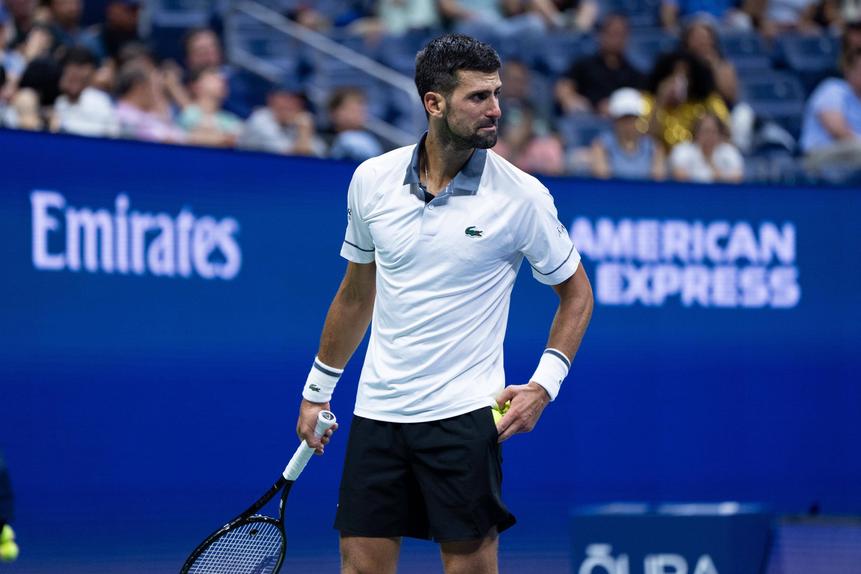 Novak Djokovic saiu do top 10 do ranking mundial pela primeira vez desde 2018