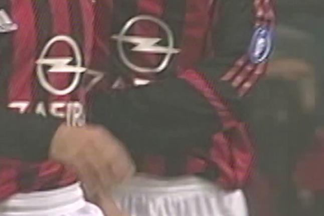 Magia! Milan partilha golos de Rui Costa antes do jogo com o Benfica