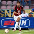 Rui Costa em ação pelo Milan frente ao rival Inter