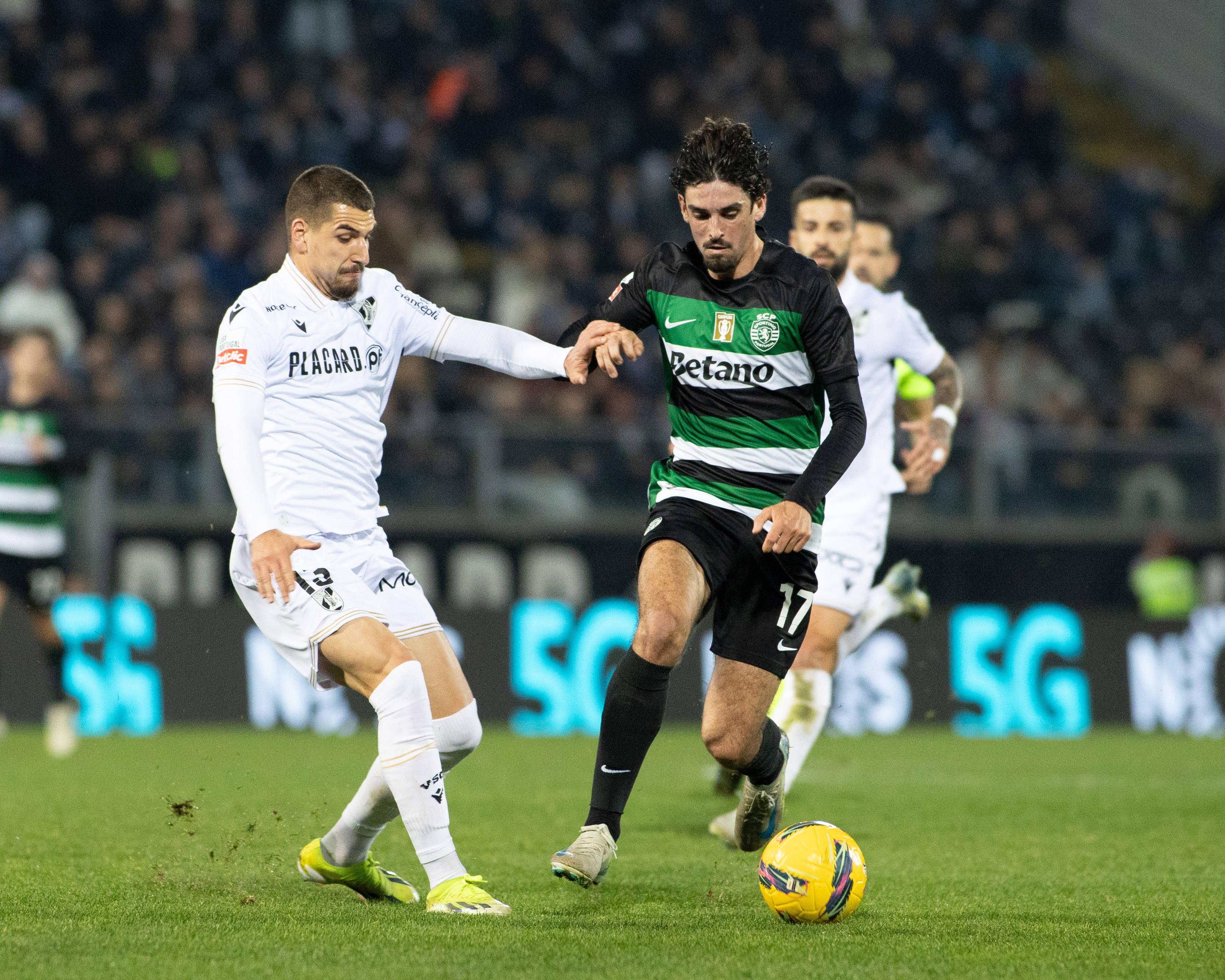 Ao segundo jogo de Rui Borges pelo Sporting, o primeiro empate, 4-4 com o V. Guimarães na jornada 17 da Liga 2024/2025, no dia 3/1/2025. Os leões estiveram a ganhar por 1-0 e 3-1, a perder por 3-4 e seria Trincão a empatar aos 90+5' - Foto: IMAGO