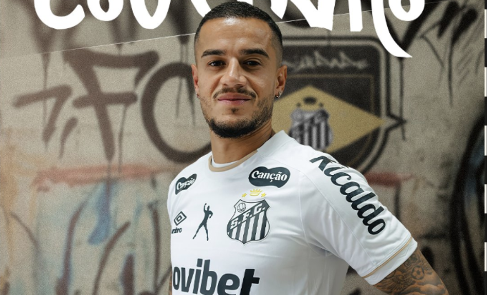 Coutinho com a camisola do Santos. Foto: Santos