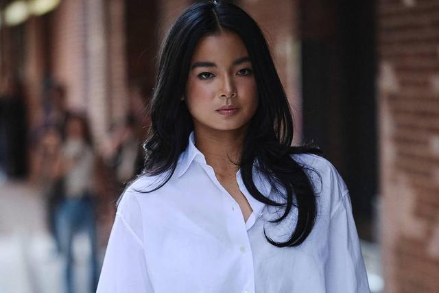 Alexandra Eala no desfile da Calvin Klein, na Semana da moda em Nova Iorque  - Instagram