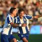 Kiwior festeja com Bednarek o golo marcado ao Casa Pia - Foto: Sérgio Miguel Santos