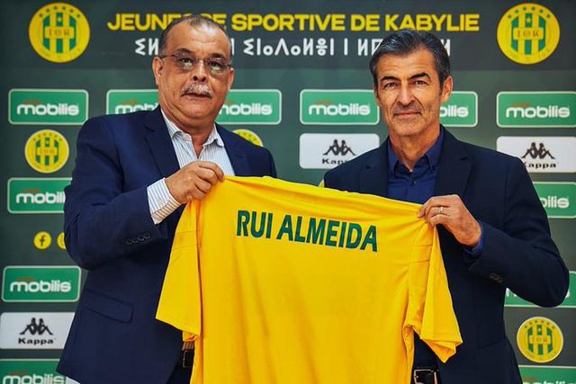 Rui Almeida vai treinar na Argélia