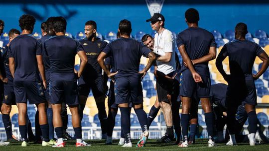 Estoril testa soluções e perde com o Torreense em jogo-treino