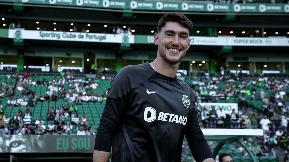 Sporting: Franco Israel chega a tempo de jogar na Taça