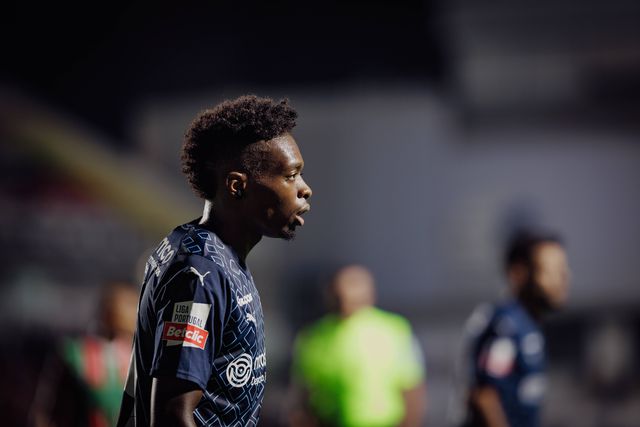 «Sempre gostei de bater livres… mas acho que um saiu do estádio»