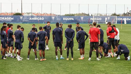 Pedro Álvaro dá vitória ao Estoril em treino com o Sintrense